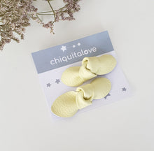 Cargar imagen en el visor de la galería, MOÑOS EXTRAS PARA ZAPATITOS