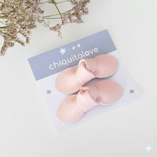 Cargar imagen en el visor de la galería, THE BOW SANDALS