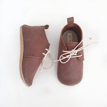 Cargar imagen en el visor de la galería, THE DRESSY OXFORDS