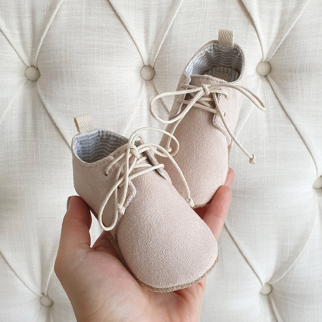 THE BABY OXFORDS - BEIGE 13cm / 12-15m