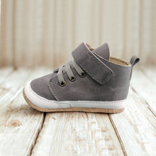 Cargar imagen en el visor de la galería, THE HIGH-TOP SNEAKERS