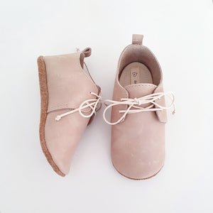 THE DRESSY OXFORDS